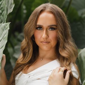 Meet your Posher, Lauren